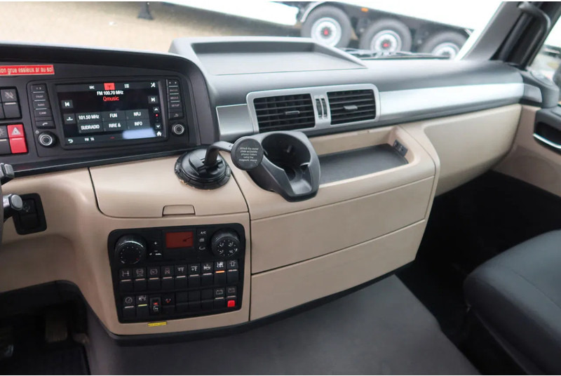 MAN TGS 35.360 Oprijwagen + HIAB 228 E3 Kraan 8x2 - Camion porte-voitures: photos 5 MAN TGS 35.360 Oprijwagen + HIAB 228 E3 Kraan 8x2 - Camion porte-voitures: photos 5