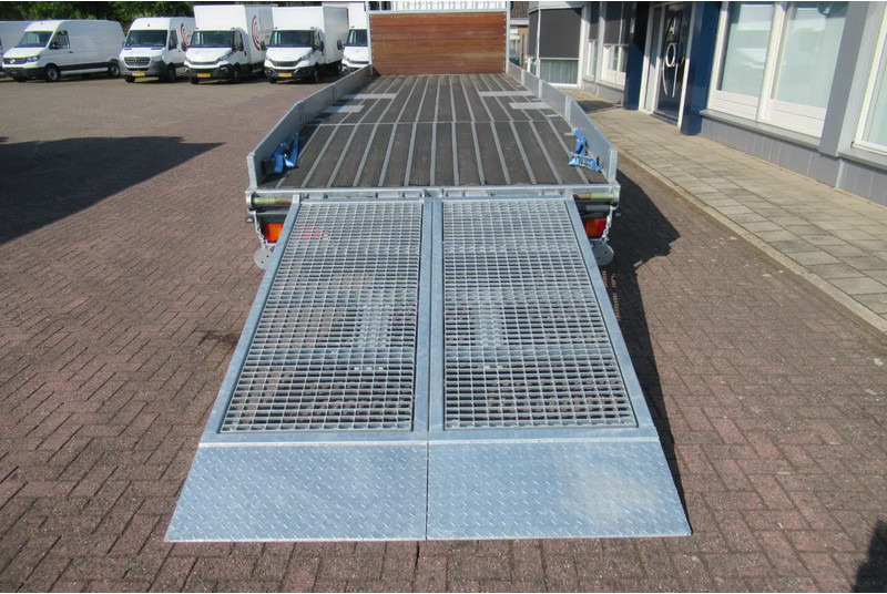 MAN TGX 26.460 Machine/auto transporter XLX Intarder - Camion porte-voitures: photos 4 MAN TGX 26.460 Machine/auto transporter XLX Intarder - Camion porte-voitures: photos 4