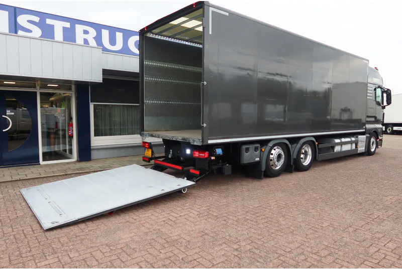 MAN TGX 26.500 6x2 Bak + Klep 3000 KG, FULL AIR SUSPENSION, SKY- LIGHTS. - Camion fourgon: photos 3 MAN TGX 26.500 6x2 Bak + Klep 3000 KG, FULL AIR SUSPENSION, SKY- LIGHTS. - Camion fourgon: photos 3