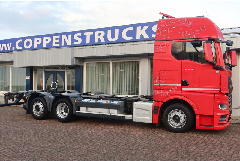 MAN TGX 26.510 6x2 Intarder. Volledige luchtvering - Camion porte-conteneur/ Caisse mobile: photos 2 MAN TGX 26.510 6x2 Intarder. Volledige luchtvering - Camion porte-conteneur/ Caisse mobile: photos 2