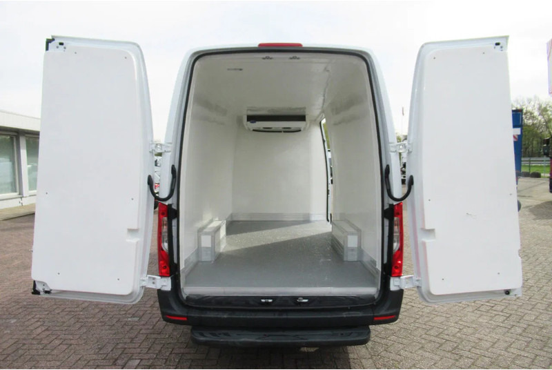 Mercedes-Benz Sprinter 314 CDI Koel/Vries/ verwarmen 220 volt nachtaansluiting - Utilitaire frigorifique: photos 3 Mercedes-Benz Sprinter 314 CDI Koel/Vries/ verwarmen 220 volt nachtaansluiting - Utilitaire frigorifique: photos 3