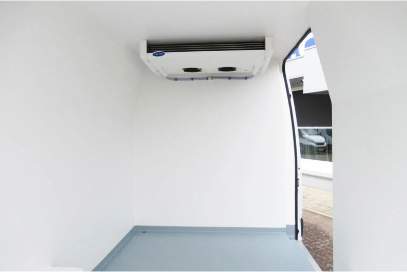 Mercedes-Benz Sprinter 317 CDI Koel / Vries/ verwarmen Carrier Xarios 350 + 220 volt nacht stekkerL2/H2 - Utilitaire frigorifique: photos 4 Mercedes-Benz Sprinter 317 CDI Koel / Vries/ verwarmen Carrier Xarios 350 + 220 volt nacht stekkerL2/H2 - Utilitaire frigorifique: photos 4