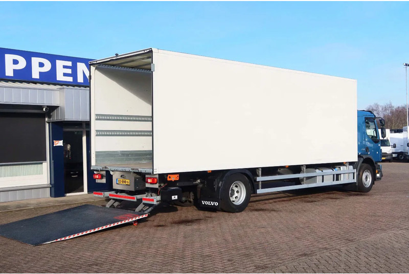Volvo FE 250 Bakwagen + Dhollandia klep 2500 KG. 49.000 KM!! - Camion fourgon: photos 3 Volvo FE 250 Bakwagen + Dhollandia klep 2500 KG. 49.000 KM!! - Camion fourgon: photos 3