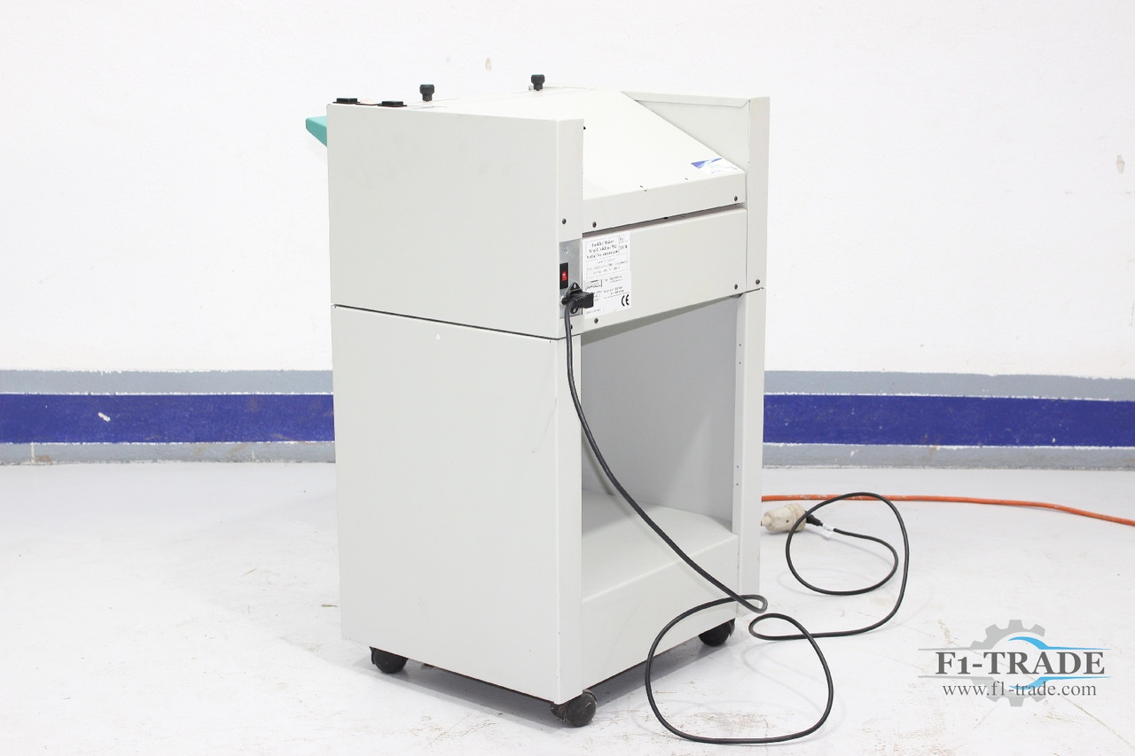 Nagel Foldnack M2 - Plieuse de bureau: photos 2 Nagel Foldnack M2 - Plieuse de bureau: photos 2