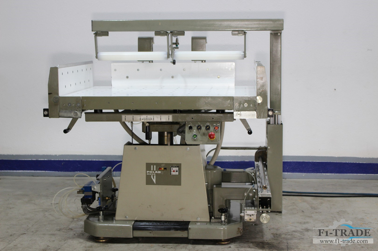 Polar RB5 - Machine d'impression: photos 1 Polar RB5 - Machine d'impression: photos 1