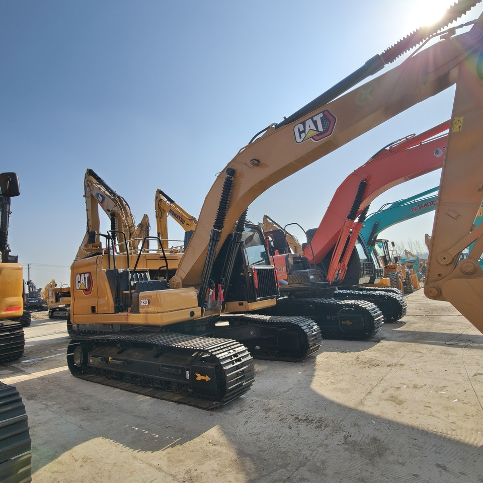 CAT 320GC - Pelle sur chenille: photos 2 CAT 320GC - Pelle sur chenille: photos 2