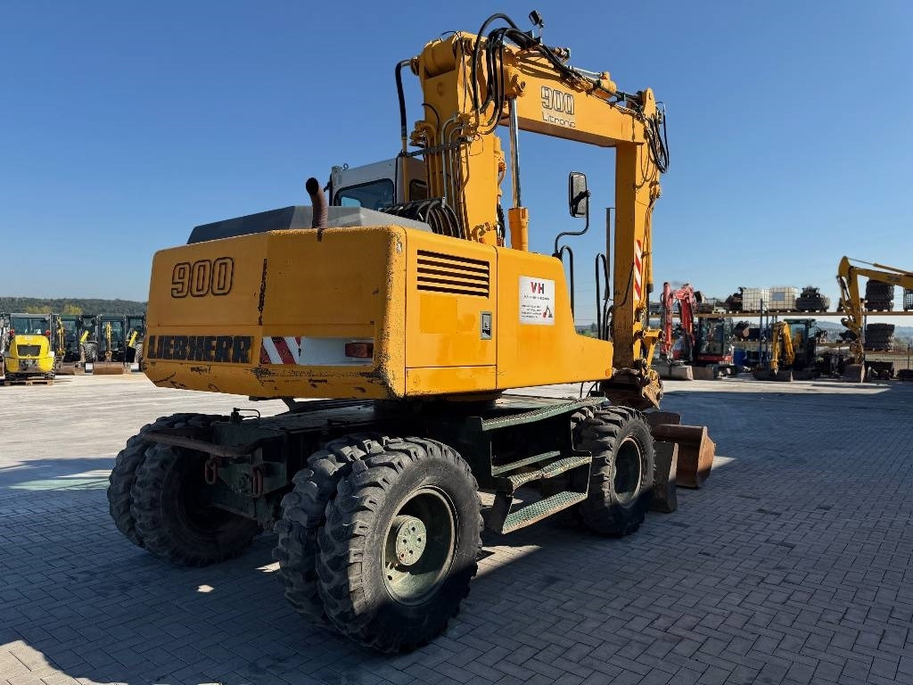 Liebherr A 900 Litronic - Pelle sur pneus: photos 5 Liebherr A 900 Litronic - Pelle sur pneus: photos 5