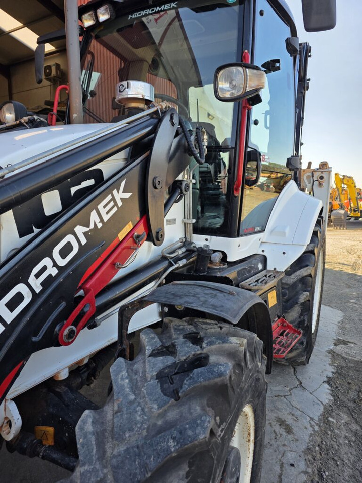 HIDROMEK HMK 102 B - Tractopelle: photos 5 HIDROMEK HMK 102 B - Tractopelle: photos 5