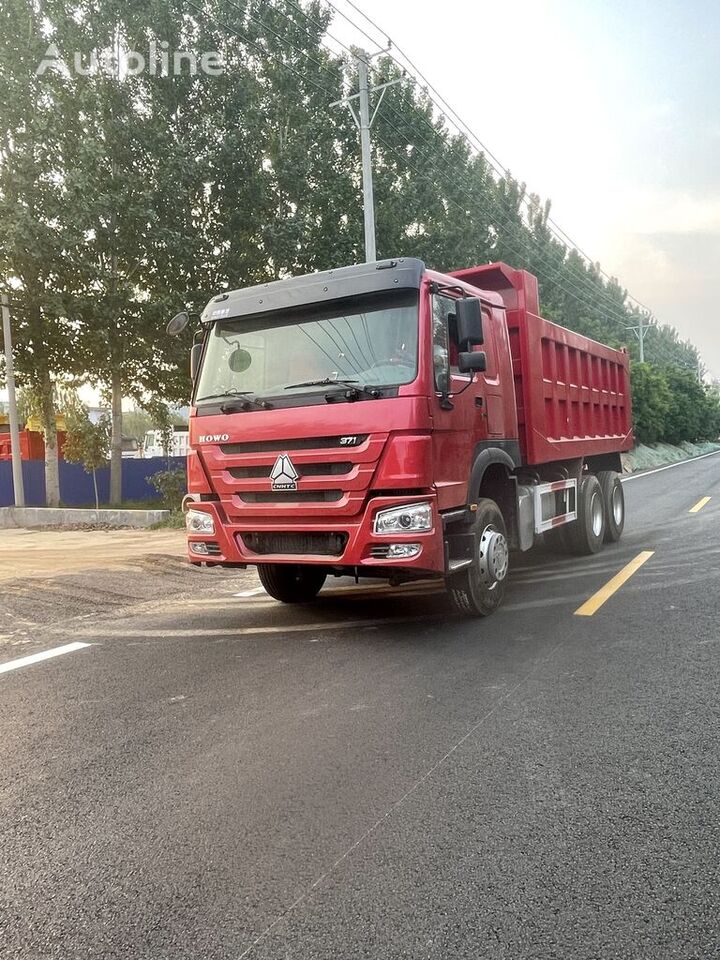 Sinotruk - Camion benne: photos 1 Sinotruk - Camion benne: photos 1