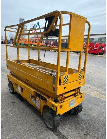 Haulotte Compact 8 - Scherenarbeitsbühne 8,2m, BJ 2021 - Nacelle ciseaux: photos 5 Haulotte Compact 8 - Scherenarbeitsbühne 8,2m, BJ 2021 - Nacelle ciseaux: photos 5