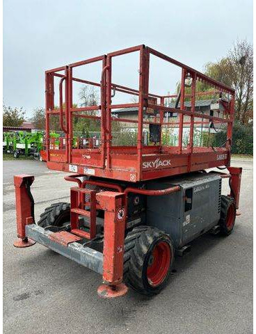 Skyjack SJ6826RT 10m Scherenarbeitsbühne BJ 2015 - Nacelle ciseaux: photos 3 Skyjack SJ6826RT 10m Scherenarbeitsbühne BJ 2015 - Nacelle ciseaux: photos 3