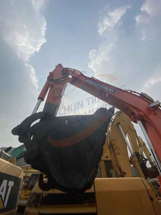 Awesome Performance good price Korea Imported Small Scale Used Doosan Dx60 Excavator - Pelle sur chenille: photos 5 Awesome Performance good price Korea Imported Small Scale Used Doosan Dx60 Excavator - Pelle sur chenille: photos 5
