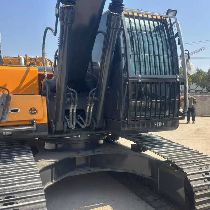 Cheap Price Original Used Hyundai 220 Excavator Hyundai 220LC-9s 220lc Excavator for Sale in Stock Secondhand Digger - Pelle: photos 1 Cheap Price Original Used Hyundai 220 Excavator Hyundai 220LC-9s 220lc Excavator for Sale in Stock Secondhand Digger - Pelle: photos 1