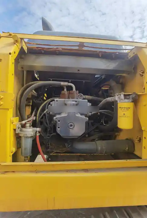 Good Condition Komatsu Used PC220-7 Hydraulic Crawler Excavator Suitable For Construction/ Agriculture Digging - Pelle sur chenille: photos 4 Good Condition Komatsu Used PC220-7 Hydraulic Crawler Excavator Suitable For Construction/ Agriculture Digging - Pelle sur chenille: photos 4