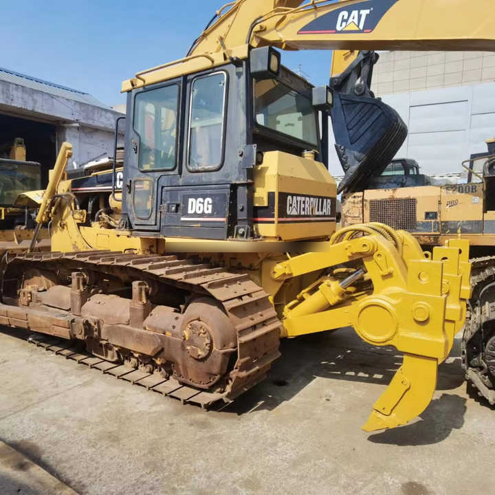 Good Price Used Bulldozer Cat D6G Second hand Caterpillar D6G D7G D7R D8R In Stock earth-moving machinery On Sale - Bulldozer: photos 2 Good Price Used Bulldozer Cat D6G Second hand Caterpillar D6G D7G D7R D8R In Stock earth-moving machinery On Sale - Bulldozer: photos 2