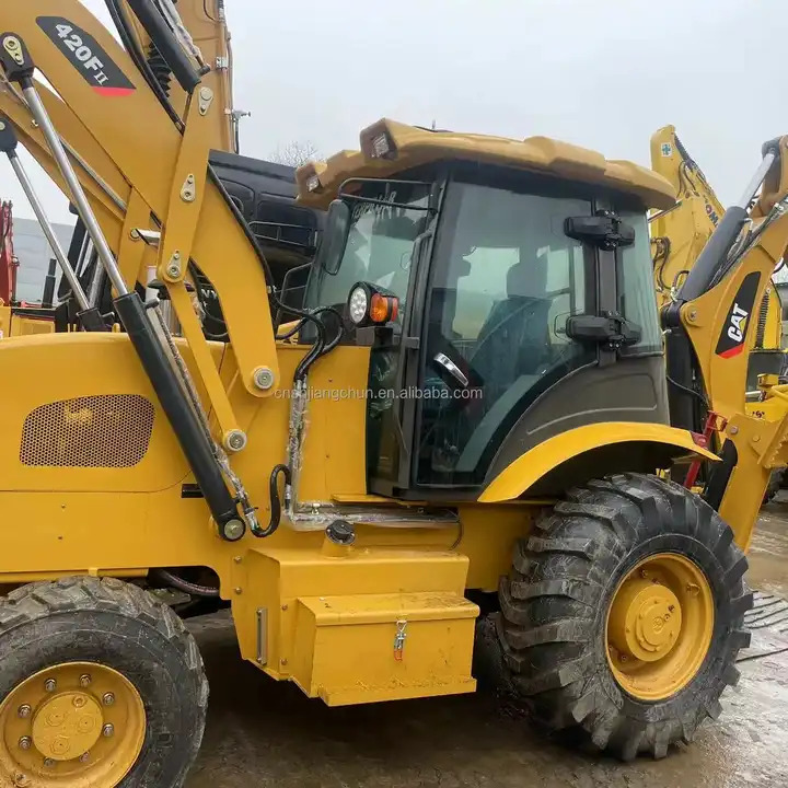 HT636 Mini Tractor with Front End Loader and Backhoe Efficient Cat 420F2 Backhoe Loader Weichai Engine New Condition - Tractopelle: photos 1 HT636 Mini Tractor with Front End Loader and Backhoe Efficient Cat 420F2 Backhoe Loader Weichai Engine New Condition - Tractopelle: photos 1