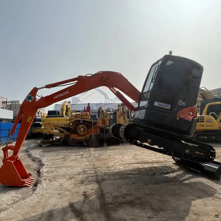 High Performance used Hitachi ZX55UR crawler excavator with good condition The latest mini used Hitachi ZX55 excavator for sale - Pelle sur chenille: photos 2 High Performance used Hitachi ZX55UR crawler excavator with good condition The latest mini used Hitachi ZX55 excavator for sale - Pelle sur chenille: photos 2