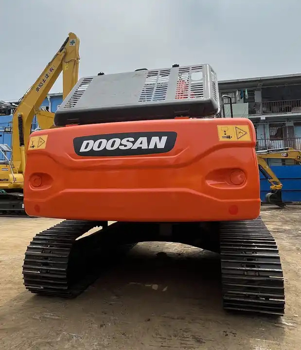 Pelle sur chenille High Quality Original Korea Nice Performance Used Excavator Doosan Dx225lc,Dx225 Model For Sale 22.5ton Best Price In Shanghai: photos 7