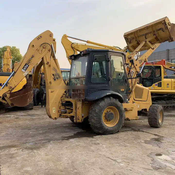 High Quality Original Uk JCB 3CX excavator used wheel loaders 7 ton backhoe loader with good working condition in stock for sale - Tractopelle: photos 1 High Quality Original Uk JCB 3CX excavator used wheel loaders 7 ton backhoe loader with good working condition in stock for sale - Tractopelle: photos 1