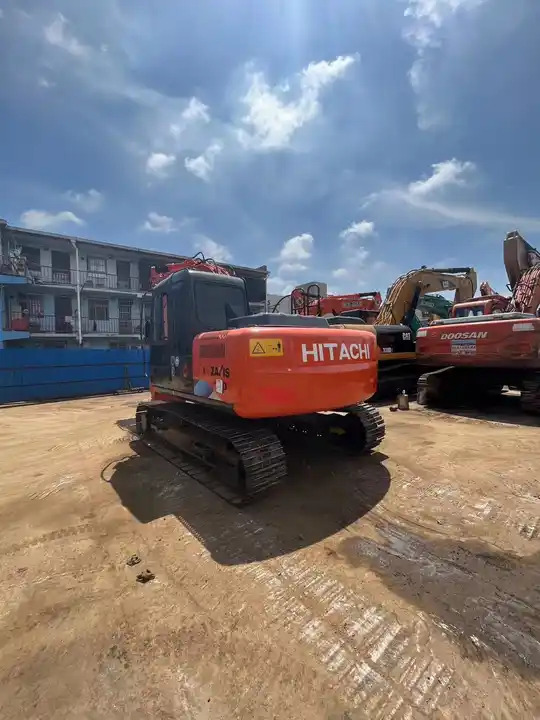 Hot sale Used excavator hitachi zx 120 Japan brand hitachi zaxis 120 excavator 12Ton excavator machine digger - Pelle sur chenille: photos 2 Hot sale Used excavator hitachi zx 120 Japan brand hitachi zaxis 120 excavator 12Ton excavator machine digger - Pelle sur chenille: photos 2