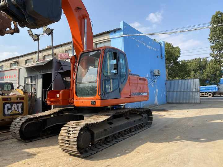 Hydraulic Excavator Doosan DX225LC and More Used Excavator from Korea - Pelle sur chenille: photos 4 Hydraulic Excavator Doosan DX225LC and More Used Excavator from Korea - Pelle sur chenille: photos 4