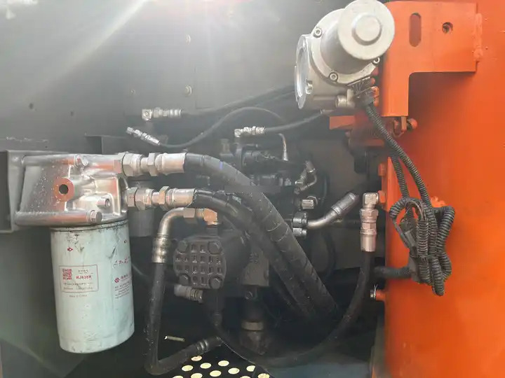 Japan Original 12 ton Used Excavator Hitachi ZX120 in good condition for Sale - Pelle sur chenille: photos 5 Japan Original 12 ton Used Excavator Hitachi ZX120 in good condition for Sale - Pelle sur chenille: photos 5