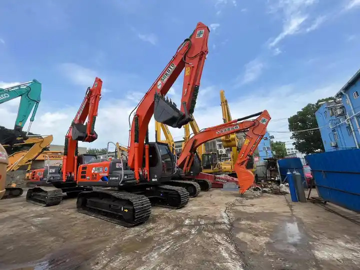 Low Working Hour Hitachi zx120 cheap used excavator Japan Made Hitachi zx200 20 ton Excavator - Pelle sur chenille: photos 2 Low Working Hour Hitachi zx120 cheap used excavator Japan Made Hitachi zx200 20 ton Excavator - Pelle sur chenille: photos 2