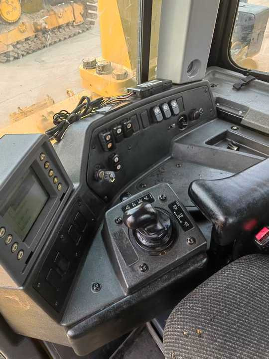 Original Caterpillar Bulldozer Cat D8T Second Hand Bulldozer Caterpillar D8 D6 D7 Originally Made in USA Brazil - Bulldozer: photos 5 Original Caterpillar Bulldozer Cat D8T Second Hand Bulldozer Caterpillar D8 D6 D7 Originally Made in USA Brazil - Bulldozer: photos 5