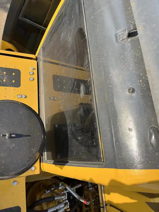 Original Design Pc200-8 Komatsu Used Excavator For Sale In Good Condition Original Paint 20 Ton Low Working Hours Factory Price - Pelle: photos 4 Original Design Pc200-8 Komatsu Used Excavator For Sale In Good Condition Original Paint 20 Ton Low Working Hours Factory Price - Pelle: photos 4