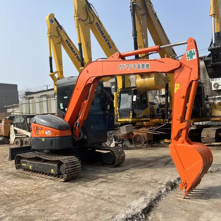 Second Hand excellent original mini excavator hitachi used ZX55 ZX60 ZX70 small used excavator made in Japan for sale - Pelle sur chenille: photos 2 Second Hand excellent original mini excavator hitachi used ZX55 ZX60 ZX70 small used excavator made in Japan for sale - Pelle sur chenille: photos 2