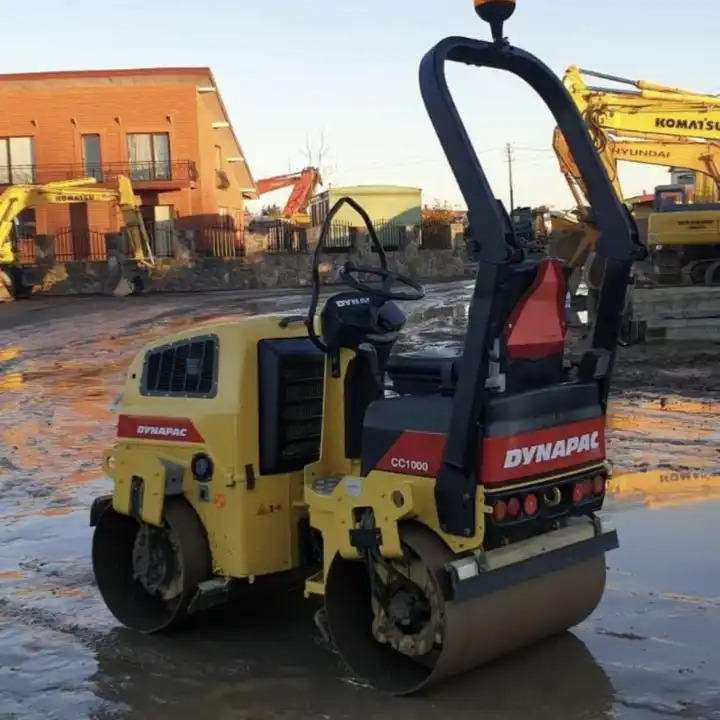 Small Compactor Dynapac Cc211, Cc1000 Mini Road Roller for Sale - Rouleau compresseur: photos 5 Small Compactor Dynapac Cc211, Cc1000 Mini Road Roller for Sale - Rouleau compresseur: photos 5
