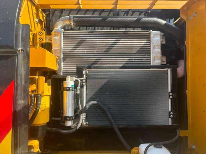 Used CAT 320D 320d2 325 330D 336d2 excavator machine for sale caterpillar machinery used CAT 320D Used excavators - Pelle sur chenille: photos 2 Used CAT 320D 320d2 325 330D 336d2 excavator machine for sale caterpillar machinery used CAT 320D Used excavators - Pelle sur chenille: photos 2