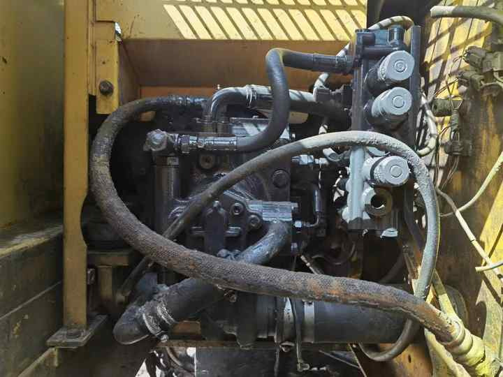 Nice porfmance Japanese Hot Selling Good Condition Used Excavator Komatsu PC120 Cheap Price PC210 PC220-8 pc120 pc130 - Pelle sur chenille: photos 2 Nice porfmance Japanese Hot Selling Good Condition Used Excavator Komatsu PC120 Cheap Price PC210 PC220-8 pc120 pc130 - Pelle sur chenille: photos 2