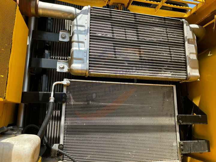 Nice porfmance Japanese Hot Selling Good Condition Used Excavator Komatsu PC200 Cheap Price PC210 PC220-8 - Pelle sur chenille: photos 5 Nice porfmance Japanese Hot Selling Good Condition Used Excavator Komatsu PC200 Cheap Price PC210 PC220-8 - Pelle sur chenille: photos 5