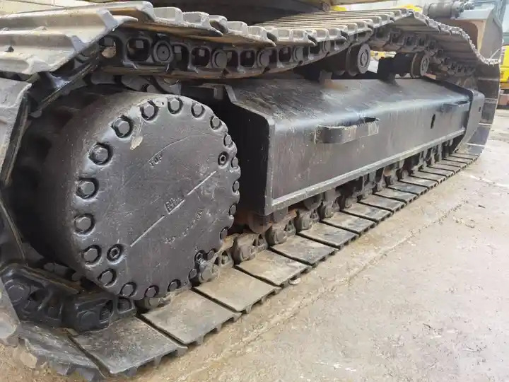 Used 30 ton good quality Komatsu PC300-7 original Japan excavator in cheap price for sale - Pelle sur chenille: photos 2 Used 30 ton good quality Komatsu PC300-7 original Japan excavator in cheap price for sale - Pelle sur chenille: photos 2