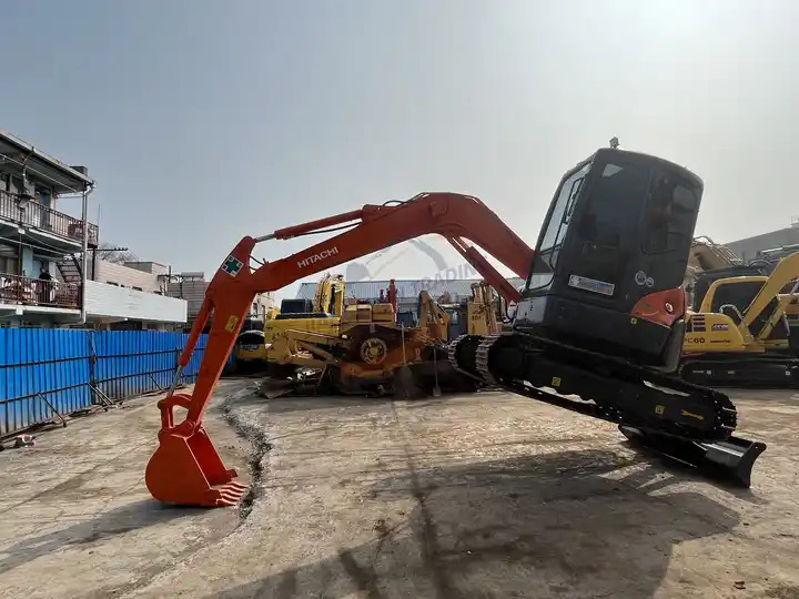 Used Excavator Hitachi Zaxis55ur good quality made in japan Hitachi ZX55ur crawler excavator - Pelle sur chenille: photos 4 Used Excavator Hitachi Zaxis55ur good quality made in japan Hitachi ZX55ur crawler excavator - Pelle sur chenille: photos 4
