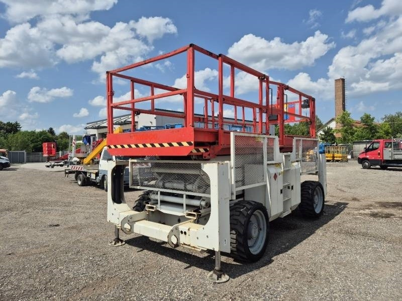 Genie GS3390 - 12,06 m - 4x4 - diesel - Nacelle ciseaux: photos 2 Genie GS3390 - 12,06 m - 4x4 - diesel - Nacelle ciseaux: photos 2