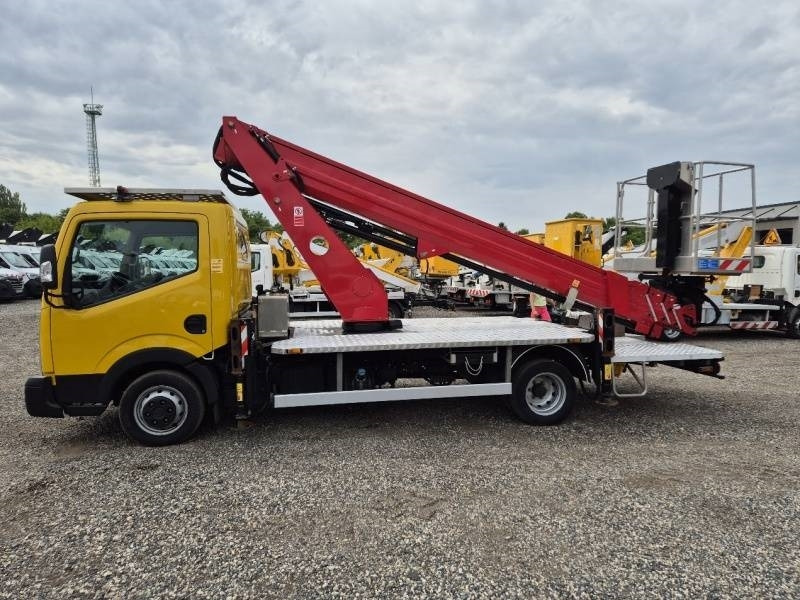 Nissan Cabstar Oil&Steel Scorpion 2313 - 22,6 m, 250 kg - Camion avec nacelle: photos 5 Nissan Cabstar Oil&Steel Scorpion 2313 - 22,6 m, 250 kg - Camion avec nacelle: photos 5