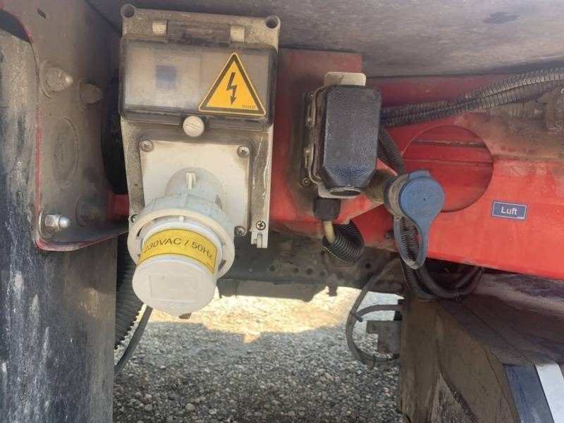 Camion avec nacelle Nissan Cabstar Palfinger P260B - 25,6 m - 230 kg: photos 12