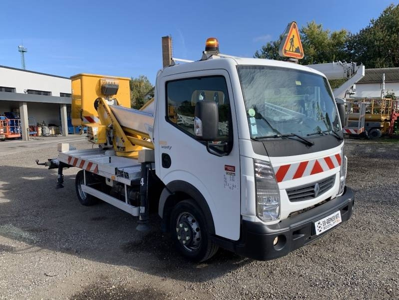 Camion avec nacelle Renault Maxity Multitel MX200 - 20 m: photos 1