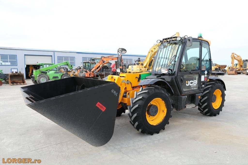 JCB 531-70 - Chariot télescopique: photos 1 JCB 531-70 - Chariot télescopique: photos 1