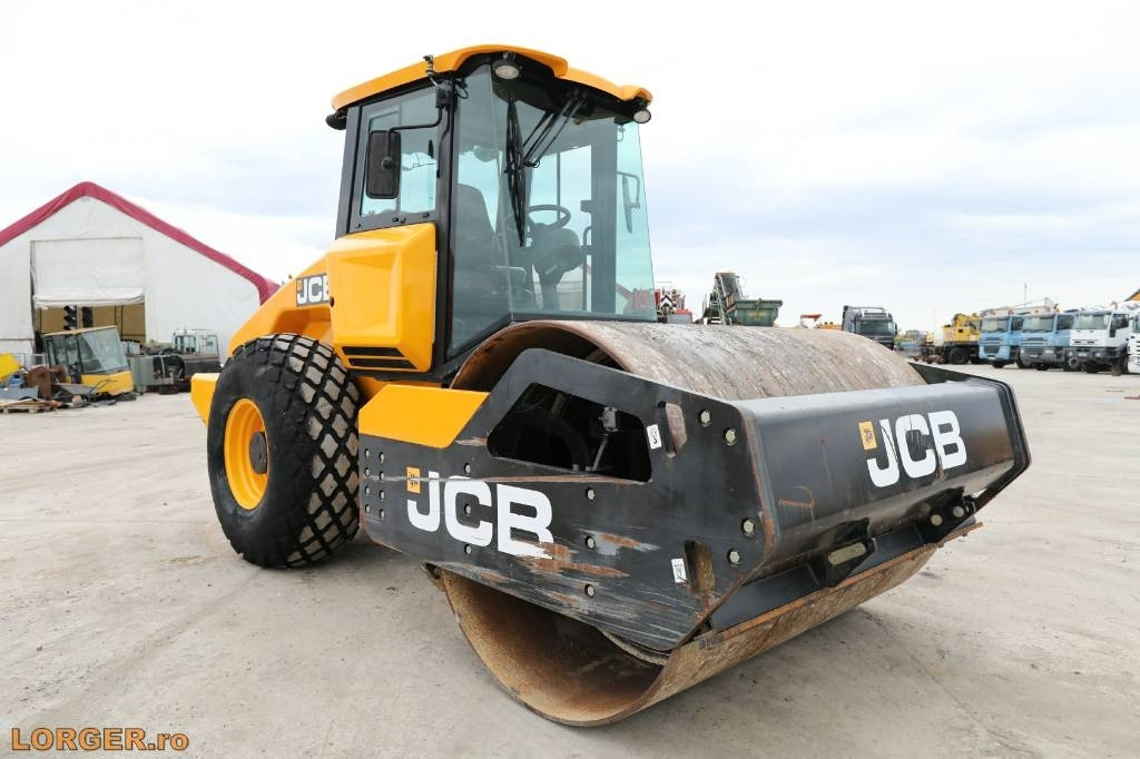 Compacteur à pieds de mouton/ Monocylindre JCB VM 117: photos 8