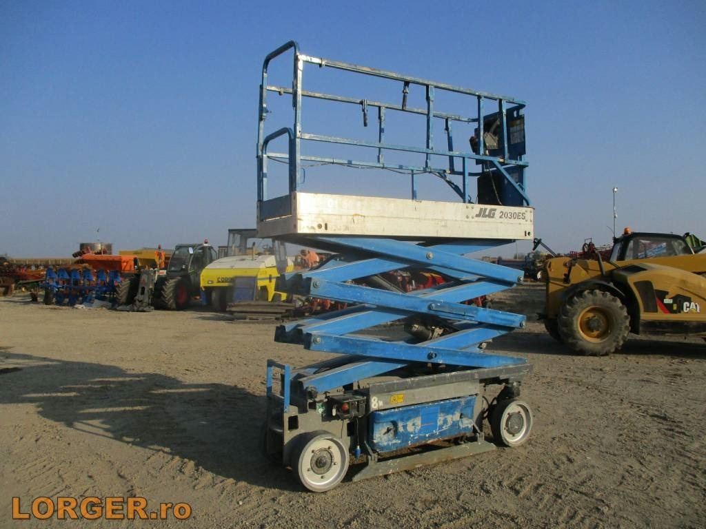 JLG 2030 ES - Nacelle ciseaux: photos 1 JLG 2030 ES - Nacelle ciseaux: photos 1
