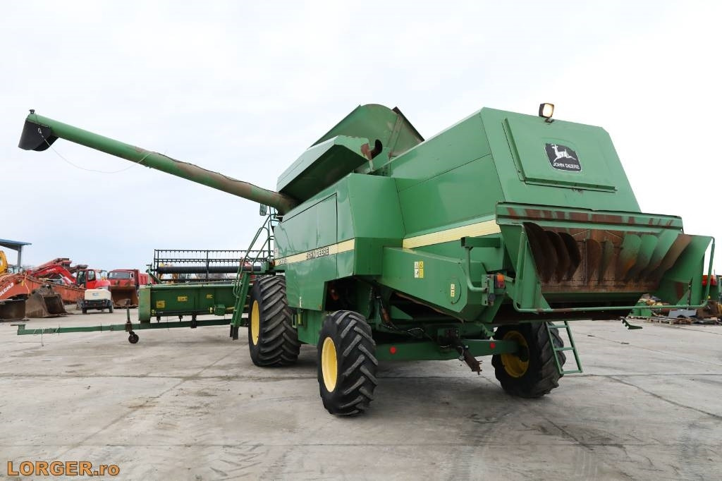 John Deere 2266 E - Moissonneuse-batteuse: photos 3 John Deere 2266 E - Moissonneuse-batteuse: photos 3