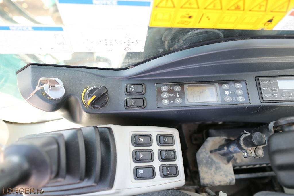 Pelle sur chenille Kobelco SK 300 LC - 10: photos 11