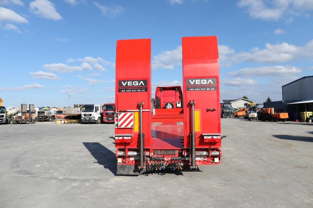 MAN TGX 18.500 4x2 LLS + Trailer Vega 3 axel lowbed - Tracteur routier: photos 4 MAN TGX 18.500 4x2 LLS + Trailer Vega 3 axel lowbed - Tracteur routier: photos 4