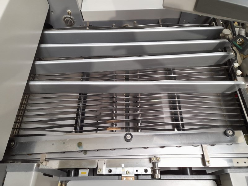 Plieuse de bureau Horizon AFC-544 AKT | folder | 4 + knife + 2 | 2001 | 25 mio: photos 8 Plieuse de bureau Horizon AFC-544 AKT | folder | 4 + knife + 2 | 2001 | 25 mio: photos 8