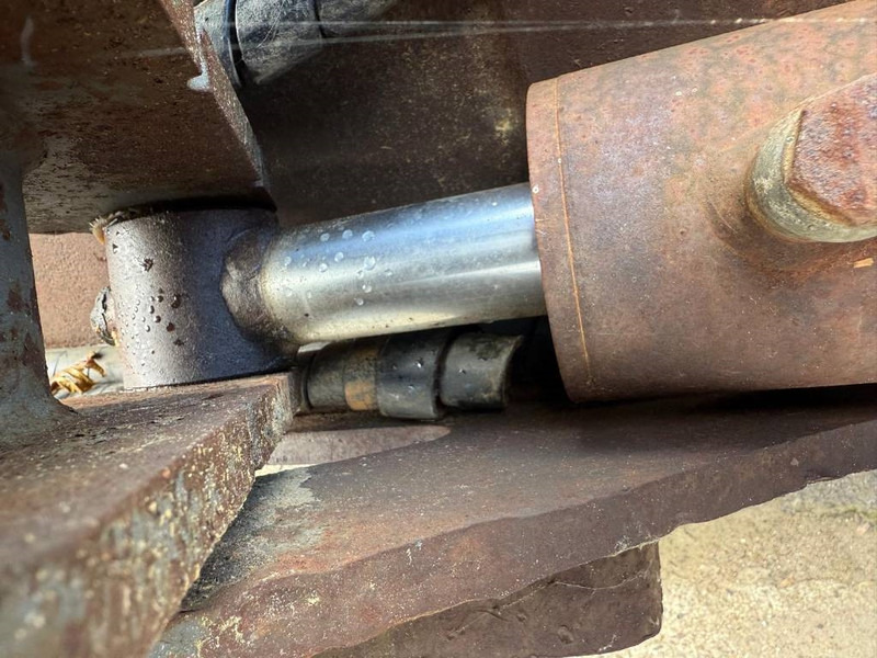 Cangini Benne CW10 Tiltbucket / kantelbak Schwenklöffel - Godet pour Engins de chantier: photos 5 Cangini Benne CW10 Tiltbucket / kantelbak Schwenklöffel - Godet pour Engins de chantier: photos 5