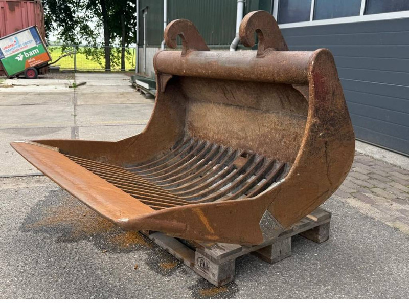 Verachtert Skeleton/ screening bucket/ puinriek/ sieblöffel - Godet pour Engins de chantier: photos 1 Verachtert Skeleton/ screening bucket/ puinriek/ sieblöffel - Godet pour Engins de chantier: photos 1