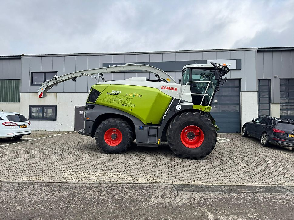 J.Reiff Sarl
Herr Stefan Neukirch - 77 Z.I in den - Ensileuse: photos 5 J.Reiff Sarl
Herr Stefan Neukirch - 77 Z.I in den - Ensileuse: photos 5